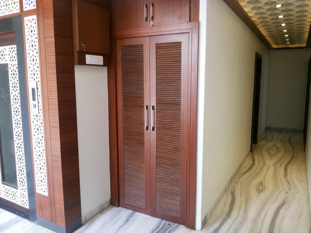 Hotel Sangat Plaza Бопал Екстериор снимка