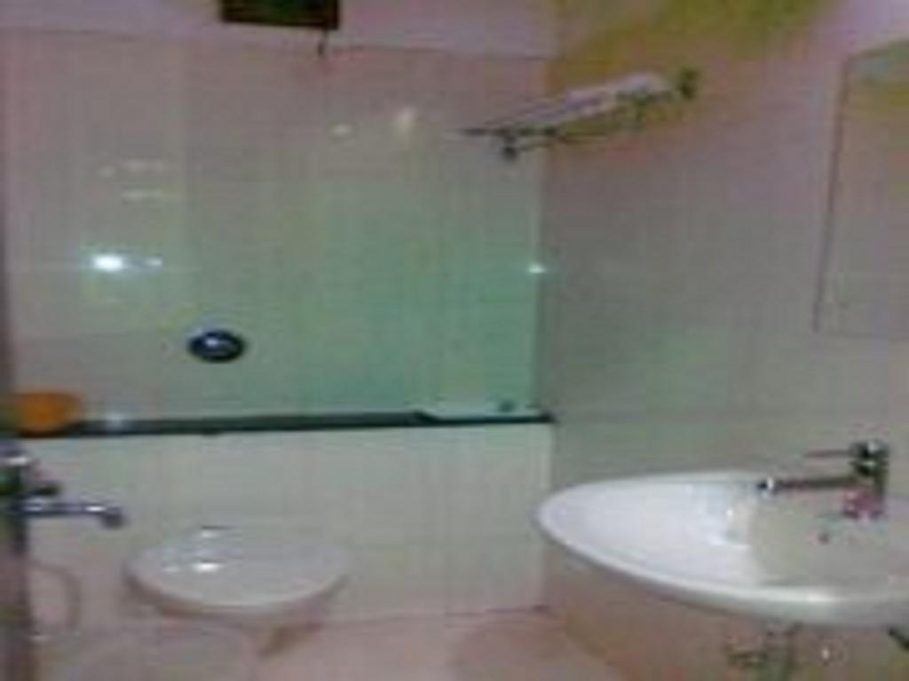Hotel Sangat Plaza Бопал Екстериор снимка